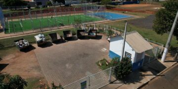 Prefeitura reforça a importância do descarte correto de resíduos durante o período de chuvas