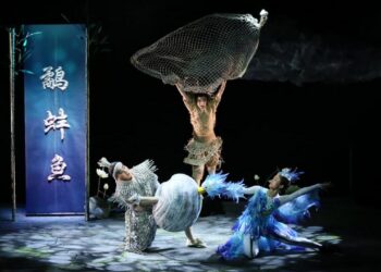 Montagem usa o teatro para apresentar elementos da cultura e das tradições do país asiático