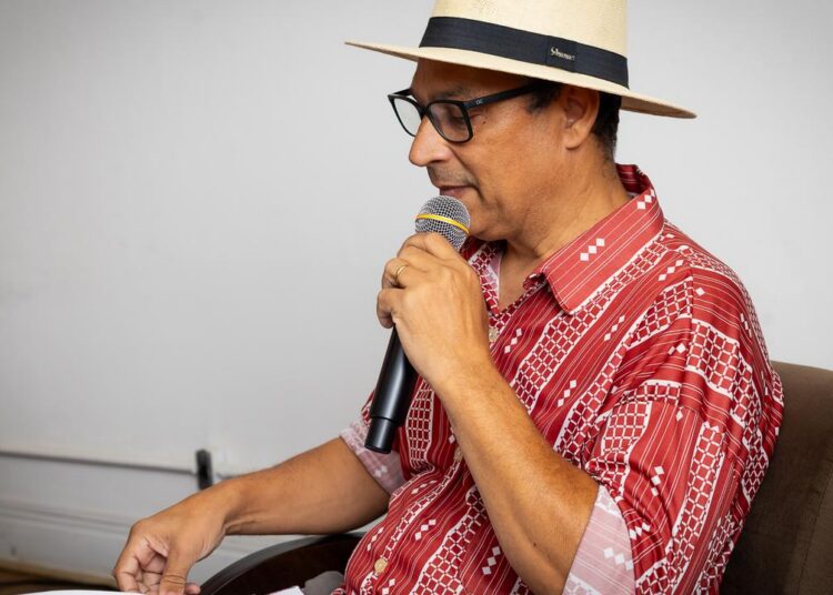 Cordelista Samuel de Monteiro ministra workshop e lança livro