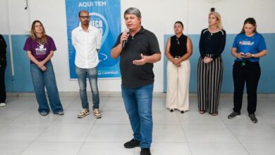 Prefeito em exercício participando do evento Chega Junto no DIC II