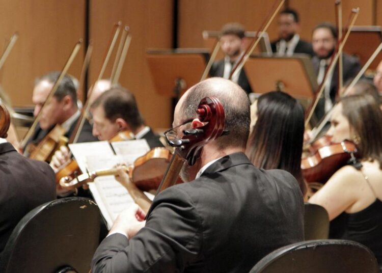 Trajetória marcada pela difusão da música de concerto e valorização de artistas