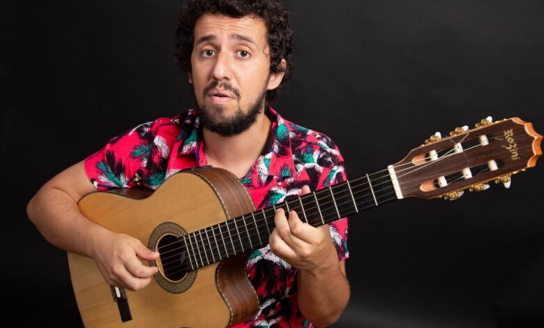O músico Dudu Ferraz é um dos compositores da coletânea
