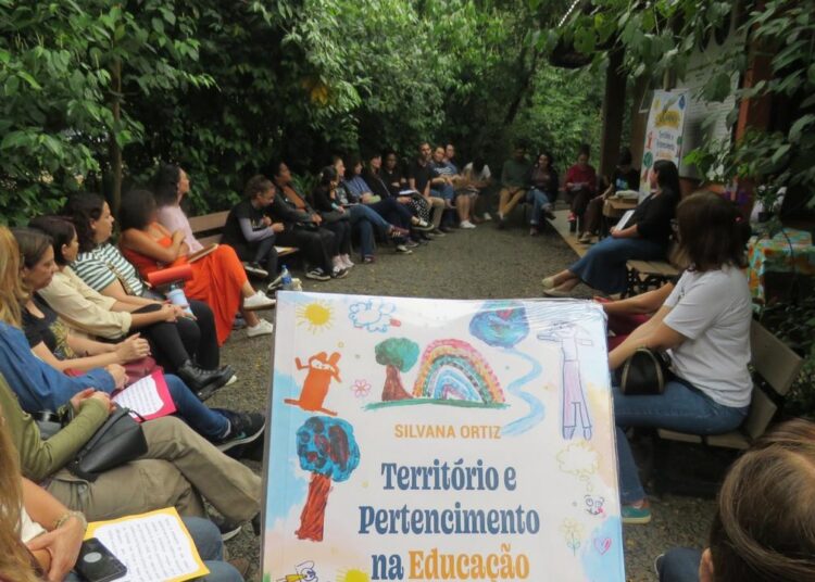 Lançamento do livro "Território e Pertencimento na Educação Infantil" e visita ao borboletário