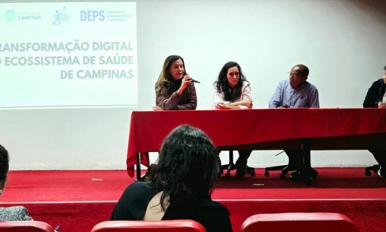 Marcelle Benetti durante encontro com o Conselho Municipal de Saúde