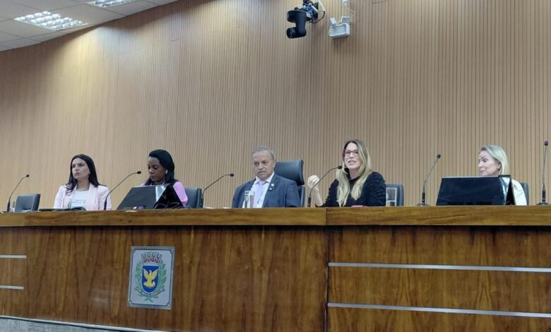 Agenda do evento com informações para qualidade de vida na transição do climatério