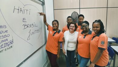 Cursos contam com 96 alunos matriculados de 11 nacionalidades diferentes, sendo 77 haitianos, que formam a maioria dos estudantes