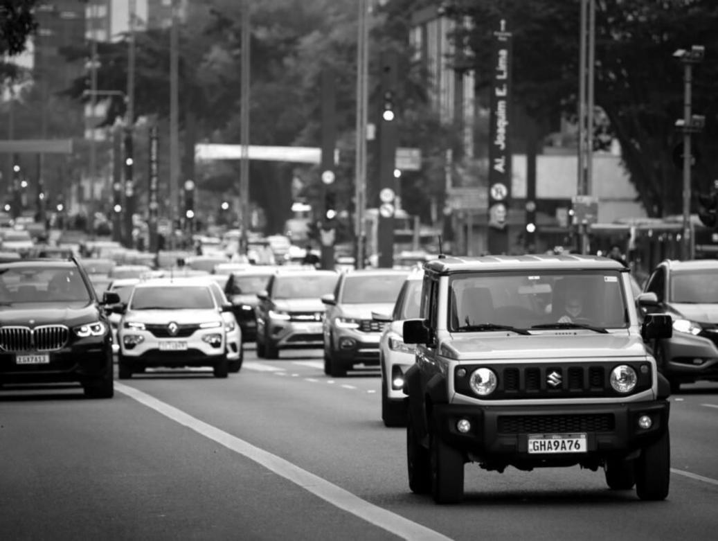 Imagem ilustrativa sobre carros conectados