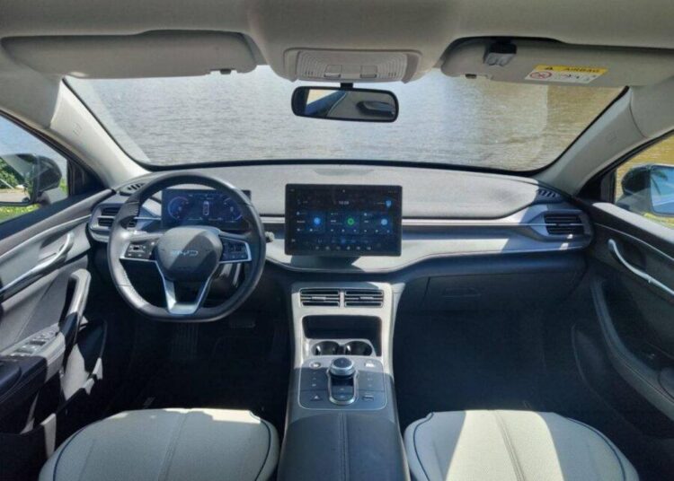 Imagem do modelo BYD Song Pro Flex