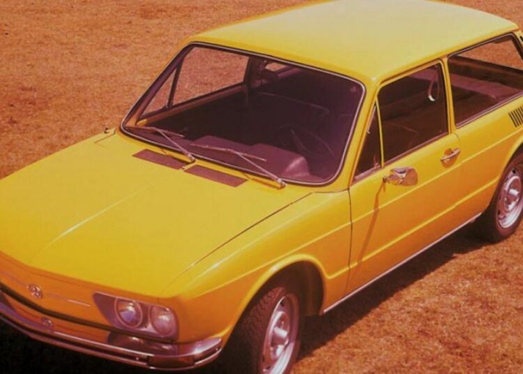 Volkswagen Brasília em destaque