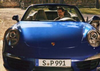 Atualização multimídia Porsche PCCM Plus