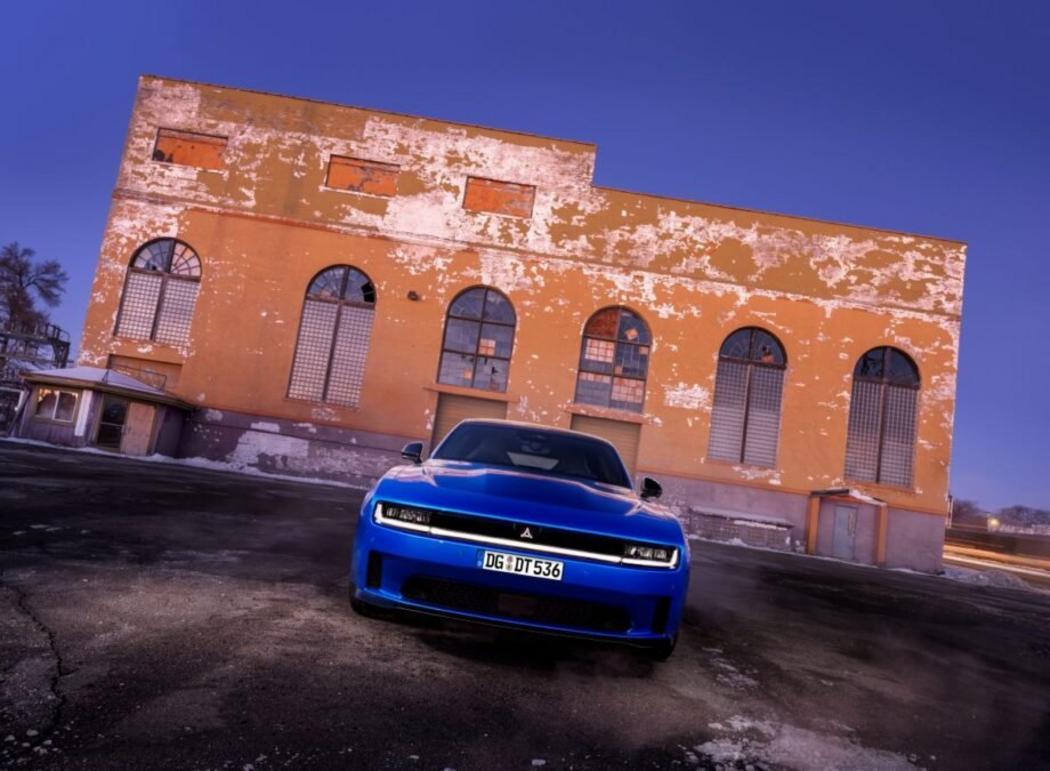 Dodge Charger em celebração de 60 anos