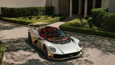 Aston Martin Valhalla Spider em exibição