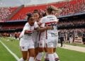 Jogadoras comemorando título do São Paulo