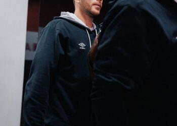 Arthur em ação pelo Santos