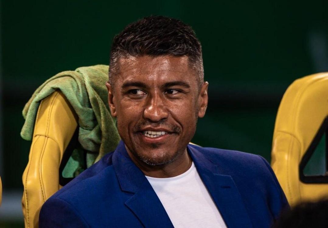 Paulinho no anúncio do Cruzeiro