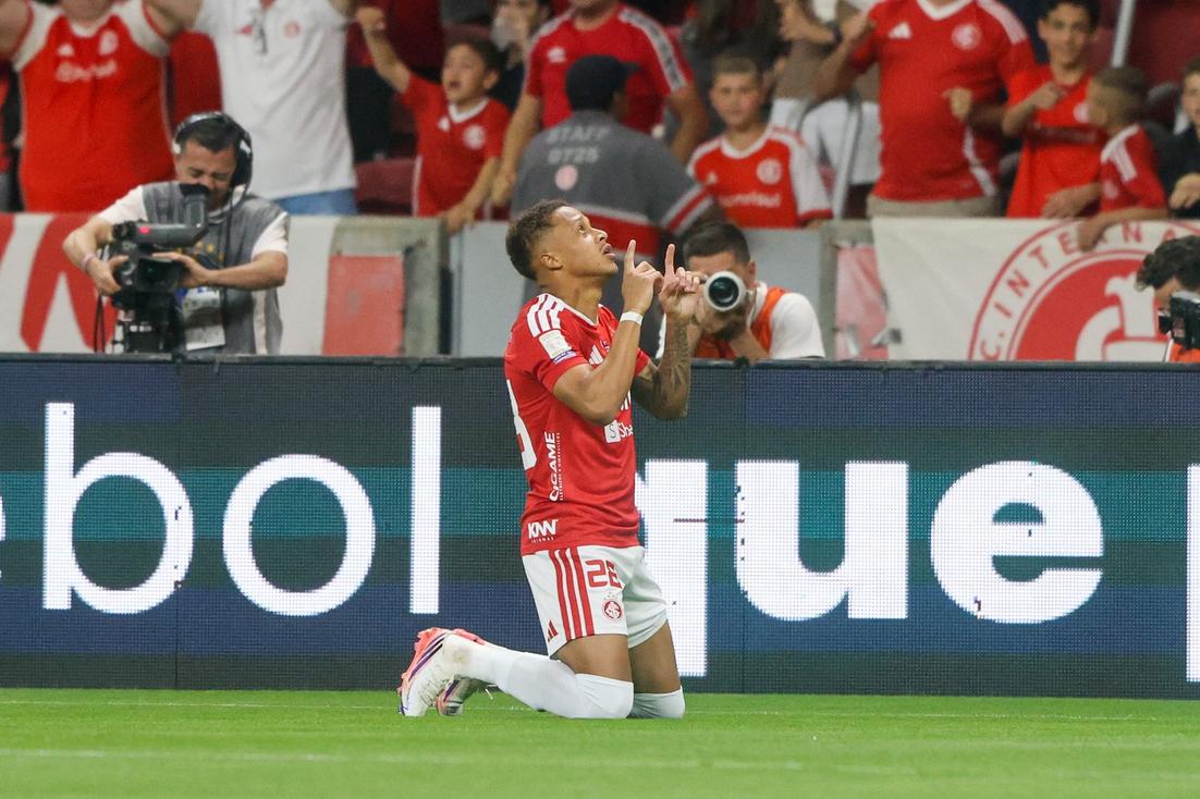 Jogo entre Corinthians e Internacional