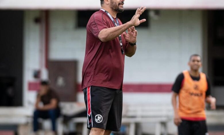 Diego Souza em ação no futebol