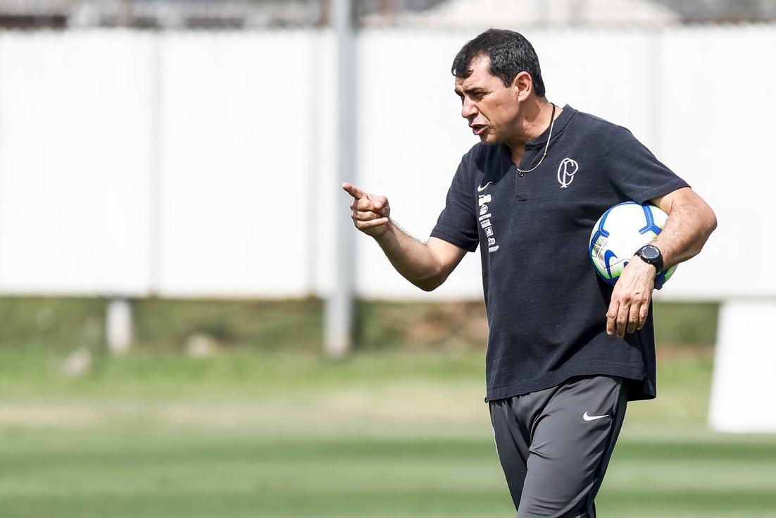 Corinthians enfrentando desafios na contratação de treinador