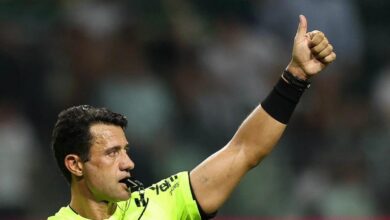 Arbitragem do jogo entre São Paulo e Vitória