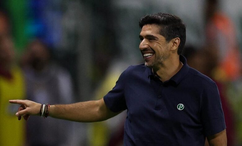 Abel Ferreira emocionado após vitória