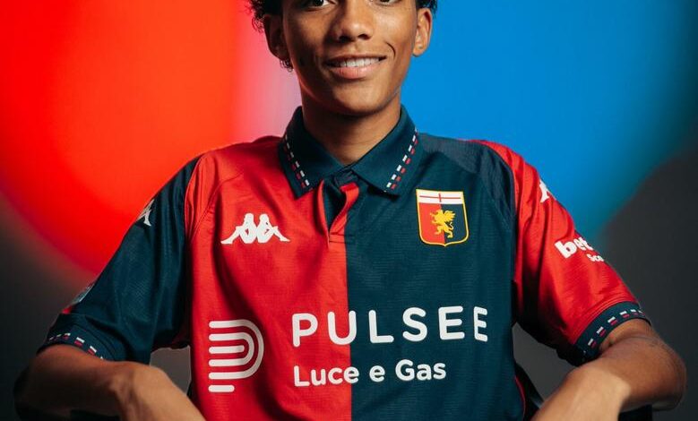 Robinho Jr. em ação pelo Genoa
