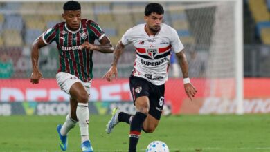 Meia Cauly durante jogo do São Paulo