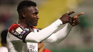 Kevin Viveros comemorando gol pelo Athletico-PR