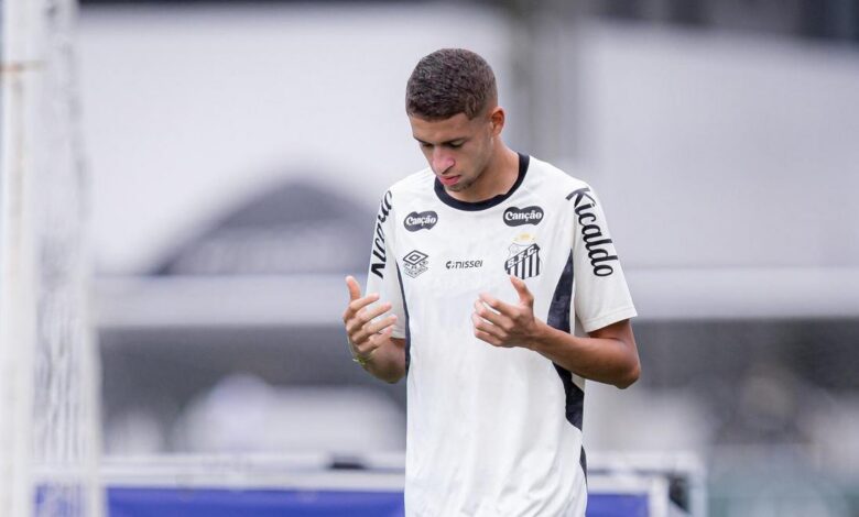 Vini Lira em treinamento