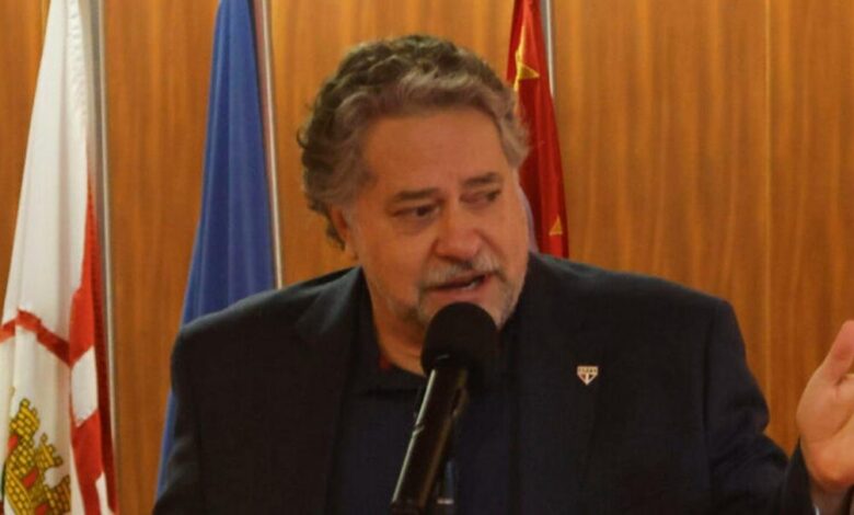 Julio Casares durante evento