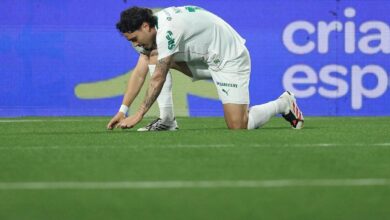 Jogadores do Palmeiras comemorando gol contra o Athletico
