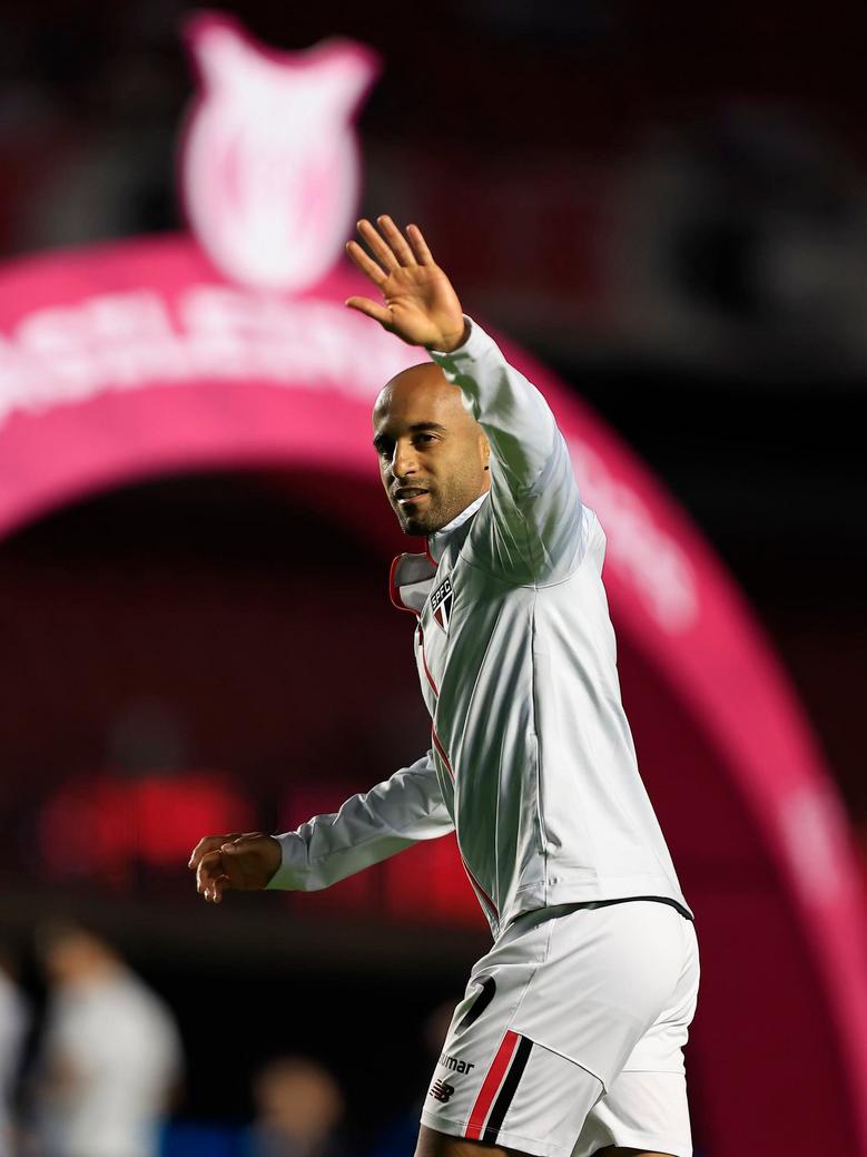Lucas Moura em ação pelo São Paulo