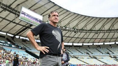 Cuca e Neymar durante partida
