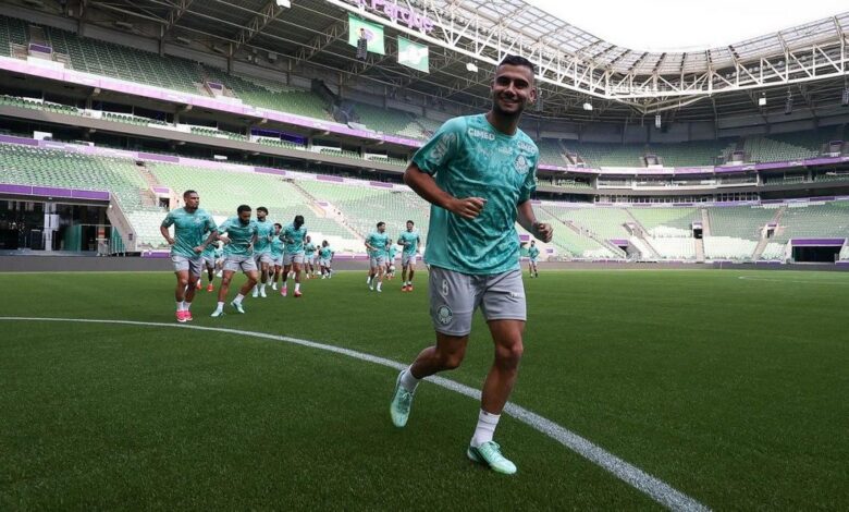 Andreas Pereira durante coletiva