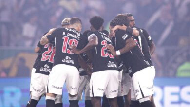 Vasco e Boca Juniors em partida no Maracanã