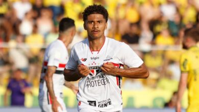 Jogadores em ação durante São Paulo x Mirassol