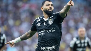 Jogadores do Santos em campo