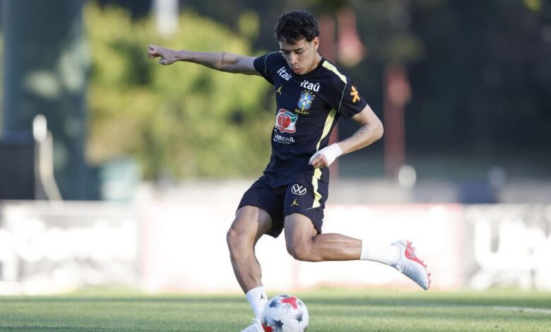 Jogador Bontempo em ação pelo Santos.