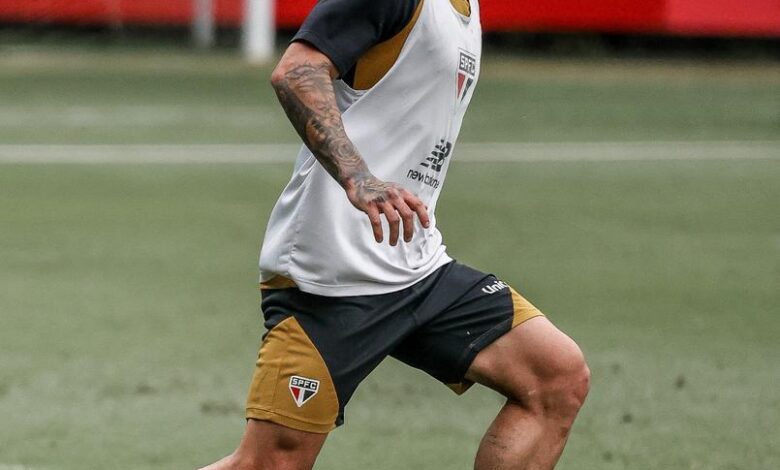 Preparação do São Paulo para o jogo contra o Corinthians