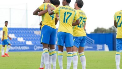 Jogadores da Seleção Brasileira Sub-20 durante treinamento