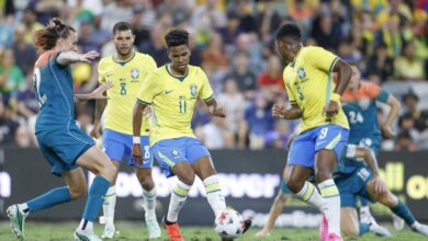 Imagem de arquivo do jogador Estêvão em campo