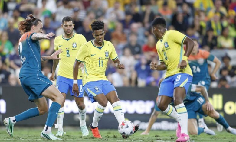 Imagem de arquivo do jogador Estêvão em campo