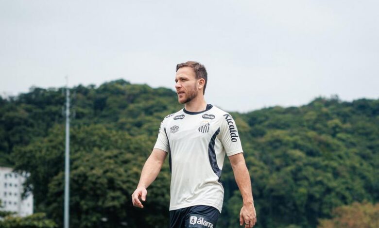 Jogadores do Santos em treino