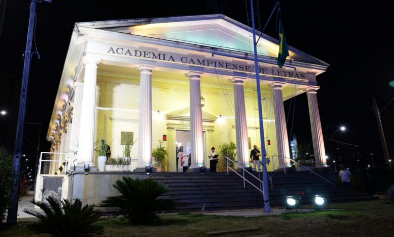 Sessão literária em homenagem ao centenário do poeta Paulo Bomfim na Academia Campinense de Letras