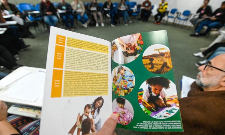 Incentivo à paternidade presente, afetiva e participativa