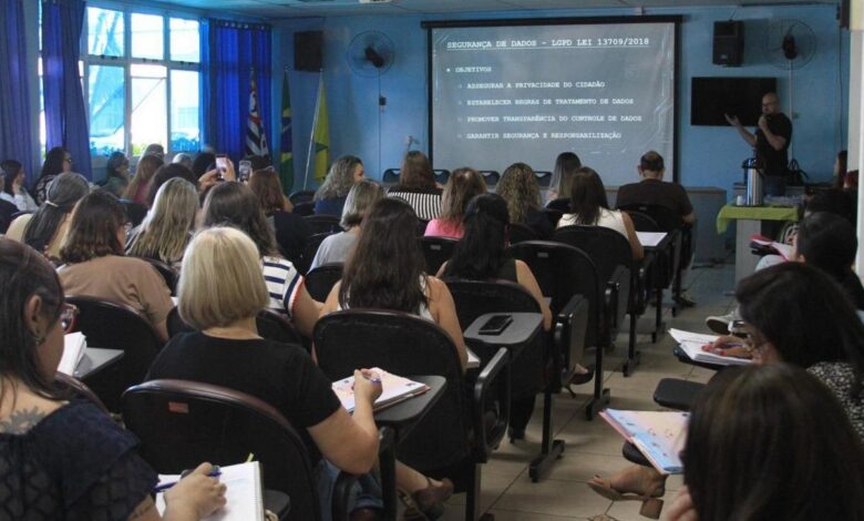 Educação de Hortolândia reúne gestores da rede municipal e parceiras para orientar sobre LGPD e Segurança Digital nas escolas