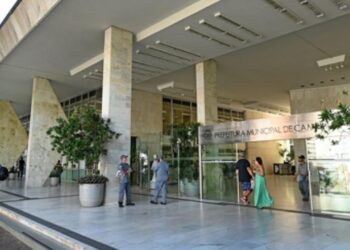 servidor vinculado à empresa escolhida pela maioria
