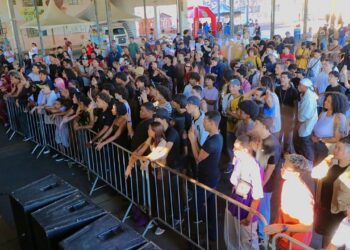 Público participa de evento na Estação Cultura; espaço com 100 vagas de estacionamento