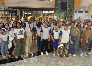 Hortolândia leva estudantes da EJA ao cinema