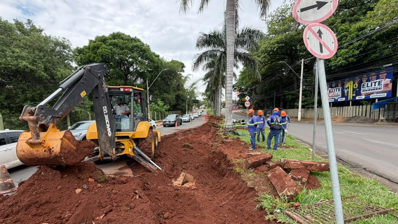 Obra visa melhorar o tráfego dos ônibus que passam pela avenida Almeida Garret, no sentido Parque Taquaral