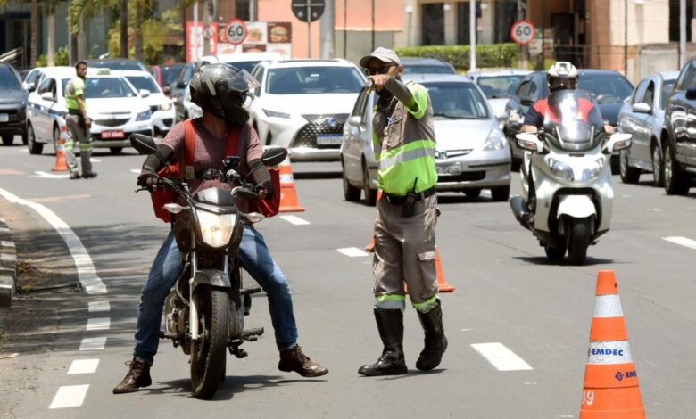 Agentes da Mobilidade Urbana da Emdec apoiam operação de trânsito para corrida